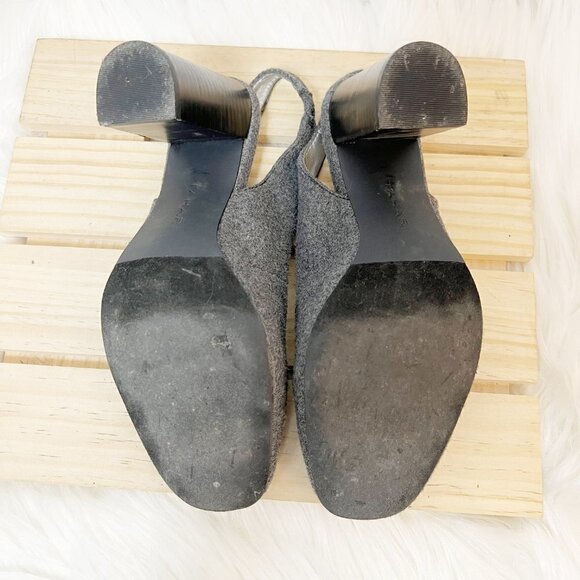 Tahari Pierce Gray Woolen Felt Flannel Slingback Stacked Block Heels Size 8 M - Picture 5 of 7